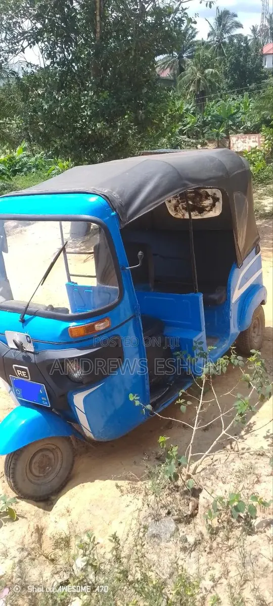 Bajaj RE 2023 Blue · Photo 1