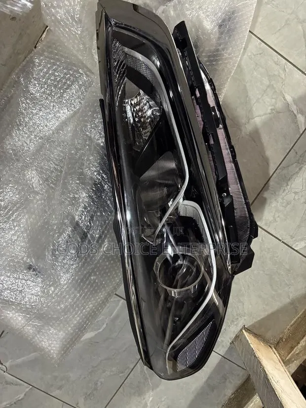 Headlight Sonata 2018-2019-2020 Pair · Photo 1