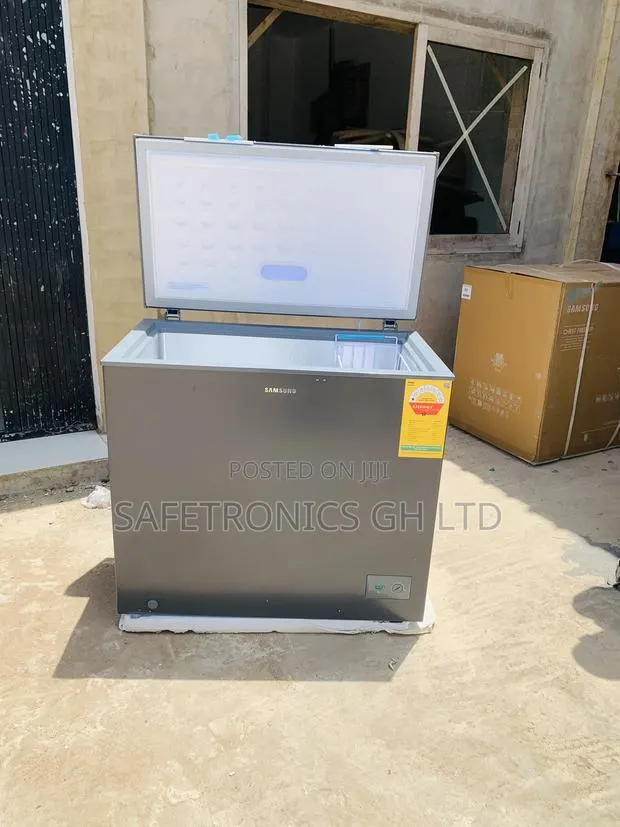 Original Grey Samsung 198l Chest Freezer (Model Ri70f20v1gagh) · Photo 1