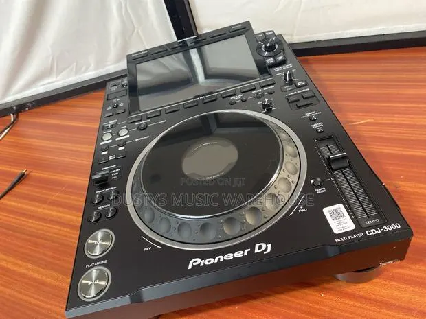 Pioneer CDJ 3000 · Photo 1