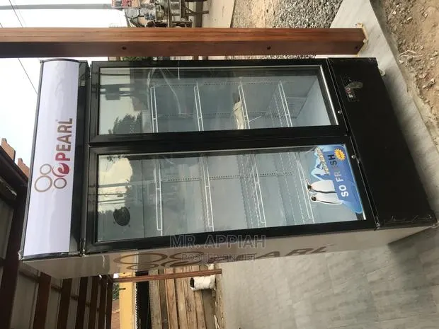 PVC-74 ,568 Litres 2door Pearl Display Frigdge · Photo 1