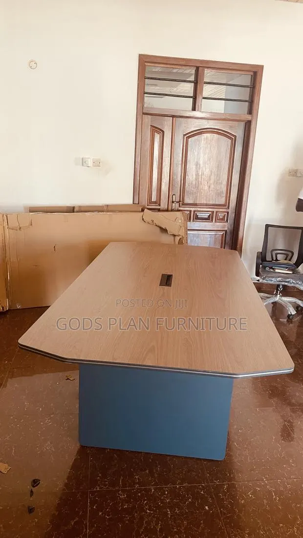 Conference Table (8-10) · Photo 1