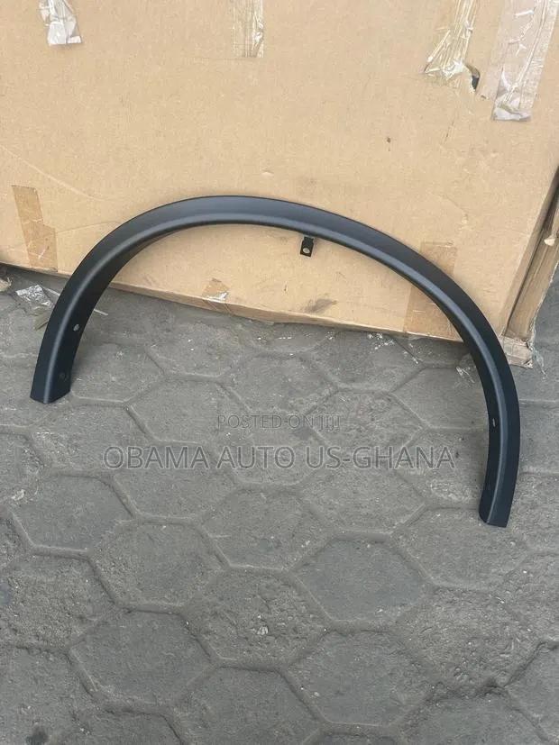 Nissan Rogue 2014 2015 2016 2017 2018 2019 2020 Fender Moulding Flare · Photo 1