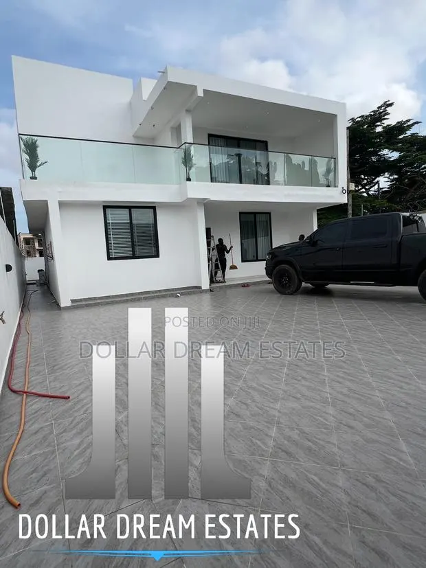 Furnished 5bdrm House in East Legon for sale · Photo 1