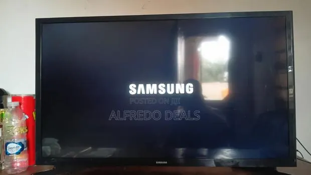 Samsung 32 TV · Photo 1