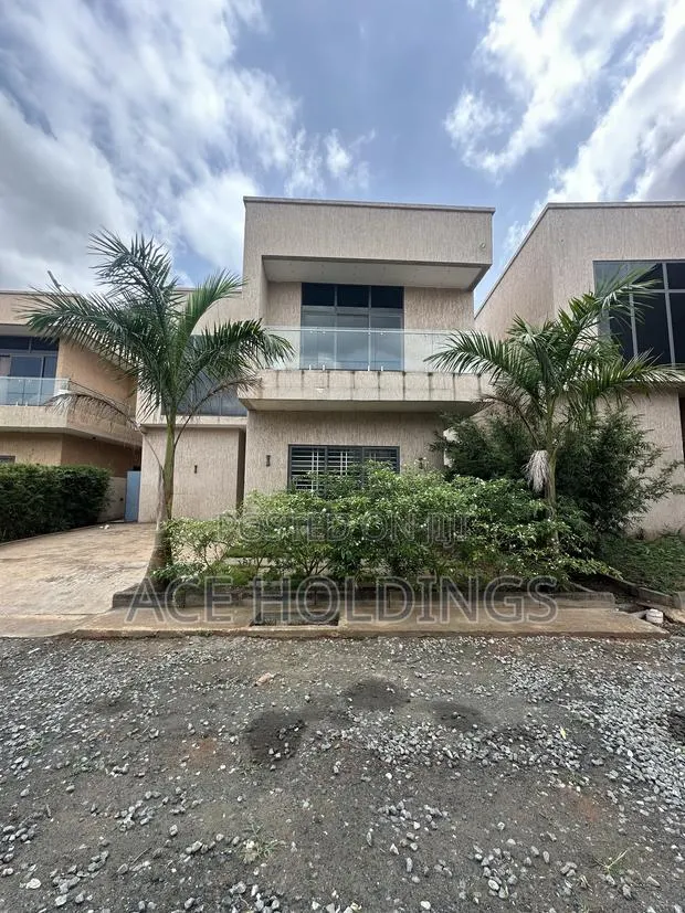 4bdrm House in Oyarifa for sale · Photo 1