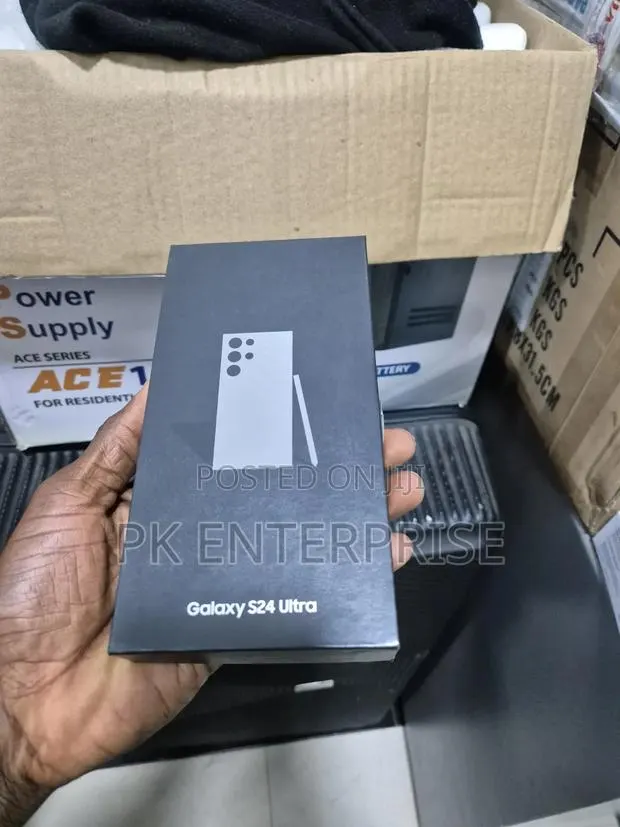 New Samsung Galaxy S24 Ultra 256 GB Gray · Photo 1
