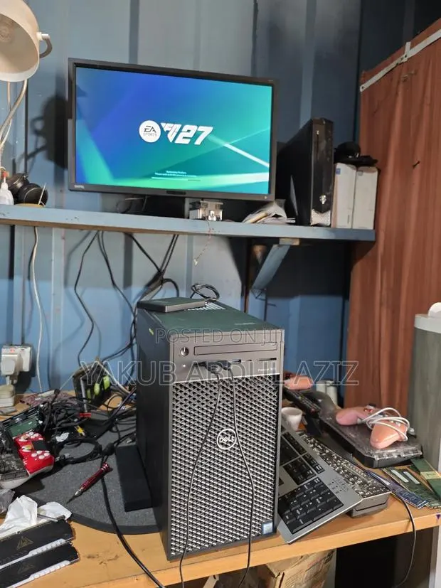 Desktop Computer Dell Precision 3000 16GB Intel Core i5 HDD+SSD 1T · Photo 1