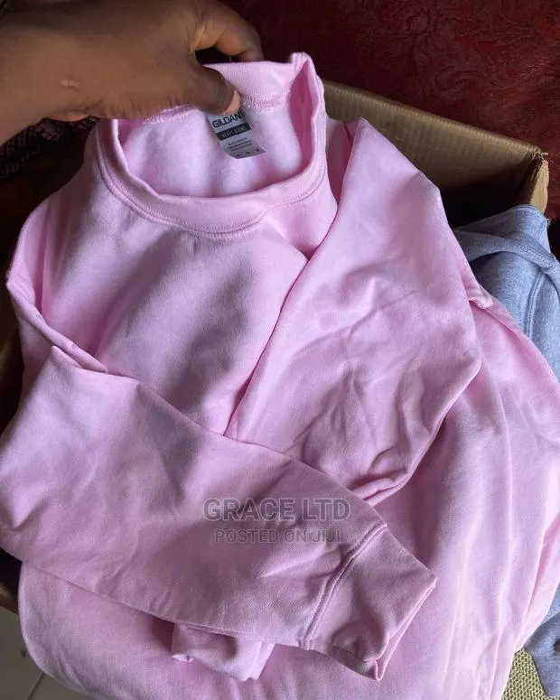 Sweatshirt · Photo 1