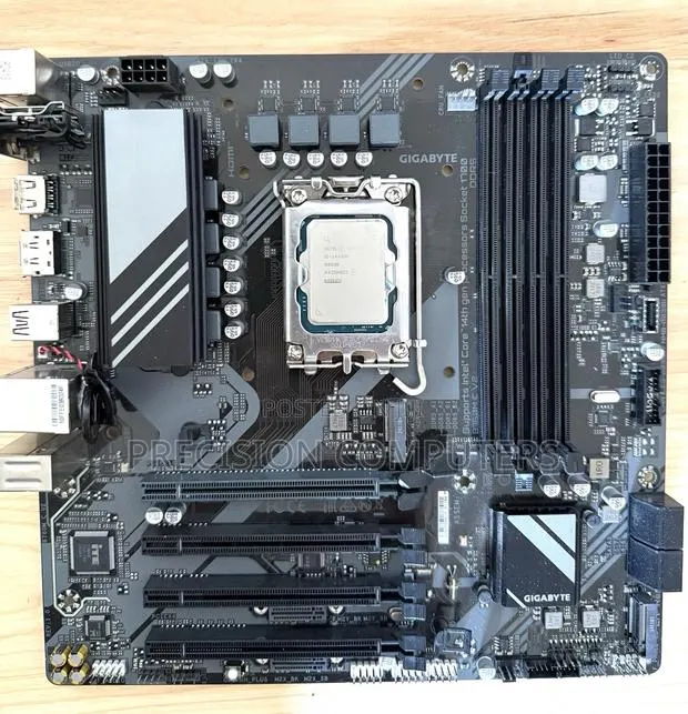 14th Gen I5 and Motherboard Combo · Photo 1