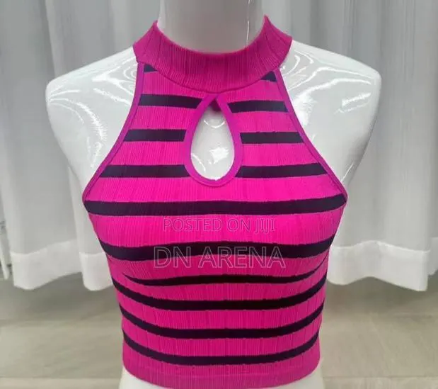 Quality Ladies Cropped Tops · Photo 1