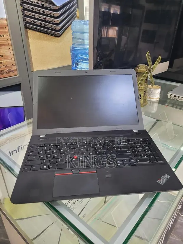 Laptop Lenovo ThinkPad E570 8GB Intel Core i7 HDD 500GB · Photo 1