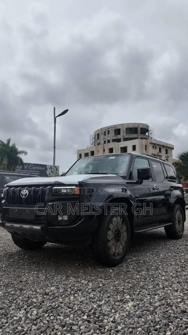 New Toyota Land Cruiser Prado 2025 Black · Photo 1