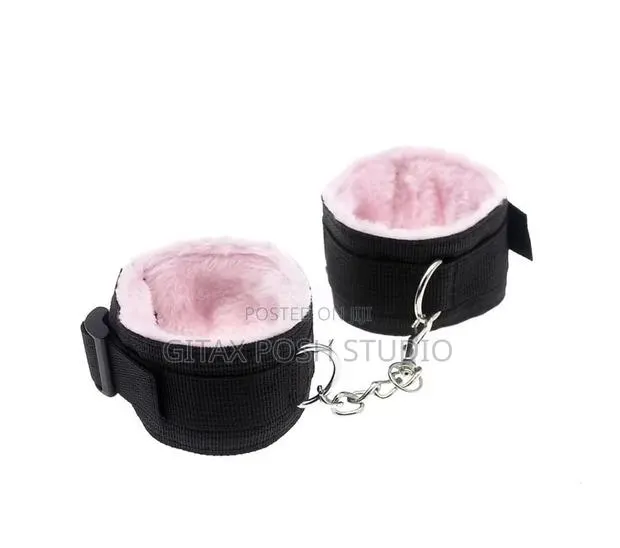 Bondage Cuff · Photo 1
