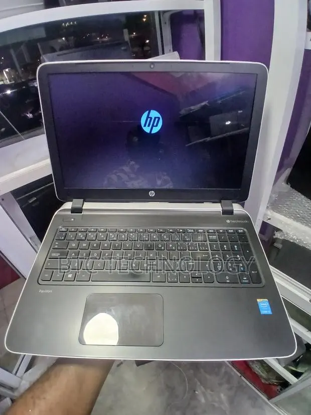 Laptop HP Pavilion 15 8GB Intel Core i5 HDD+SSD 640GB · Photo 1