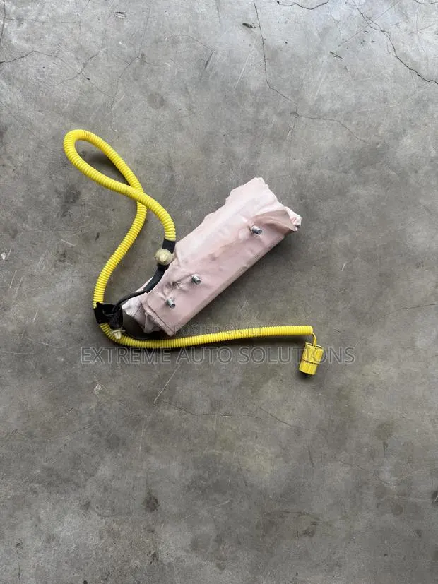 2016-2019 Honda Civic Front Driver Side Seat Airbag · Photo 1
