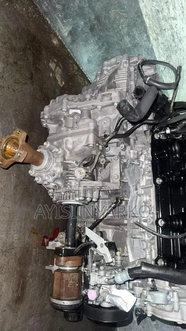 Nissan Engine · Photo 1