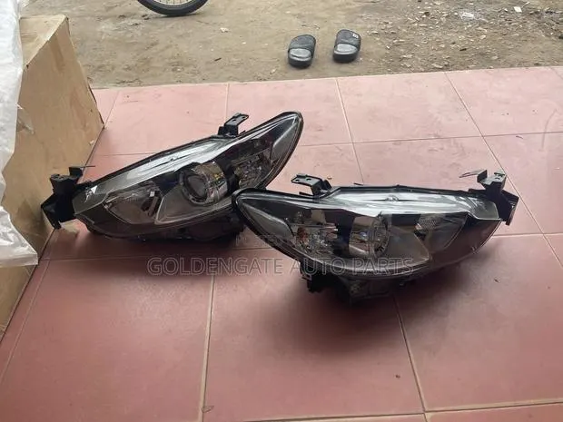 Mazda6 2014 to 2016 Headlight · Photo 1