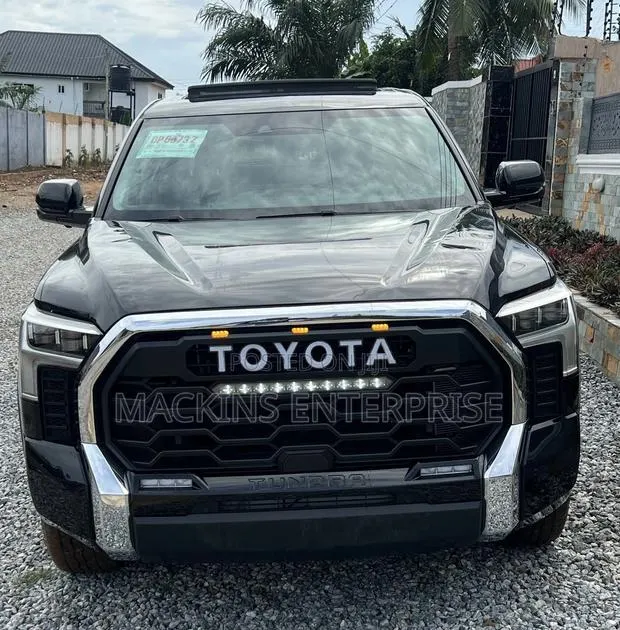 Toyota Tundra Limited 2022 Black · Photo 1