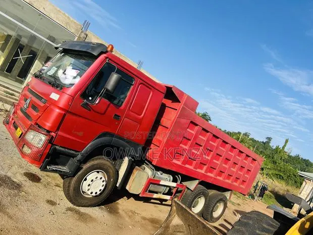 Howo Truck 2025 Red · Photo 1