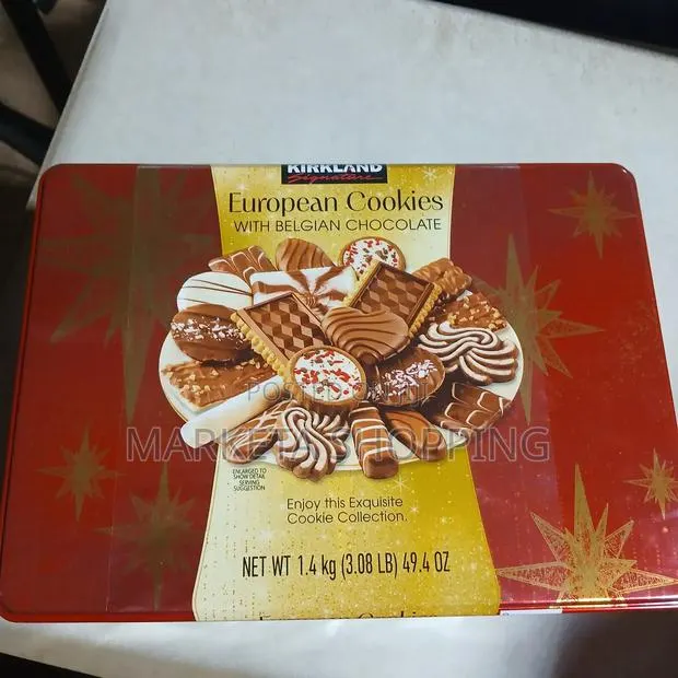 Kirkland European Cookies With Chocolate 1.4kg · Photo 1