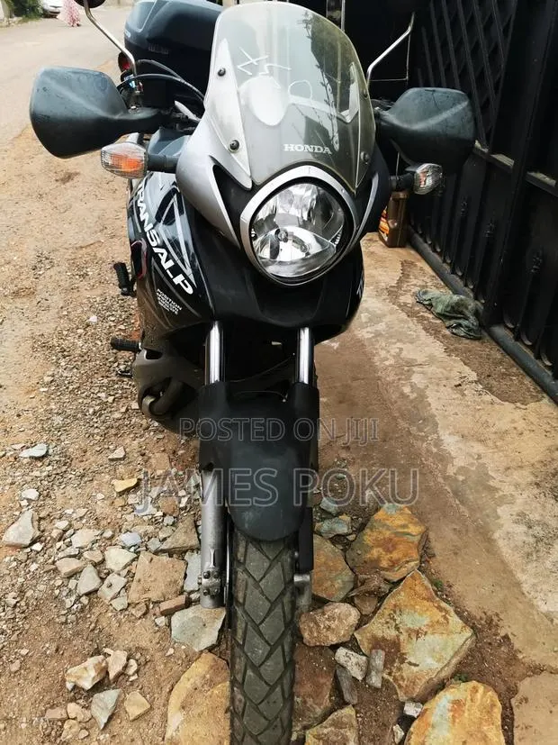 Honda 2022 Black · Photo 1