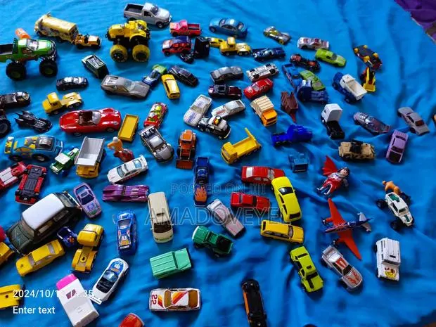 Metallic Toy Cars · Photo 1