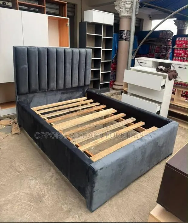 Double Bed · Photo 1