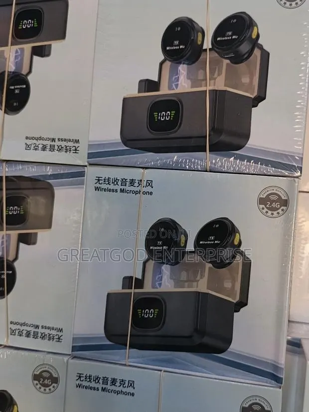 2.4G Dual Wireless Lavalier Microphone System · Photo 1