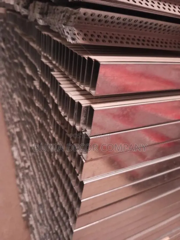 Metal Profile · Photo 1
