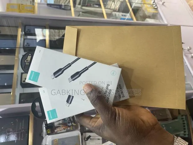 30W Fast Charging Data Cable · Photo 1