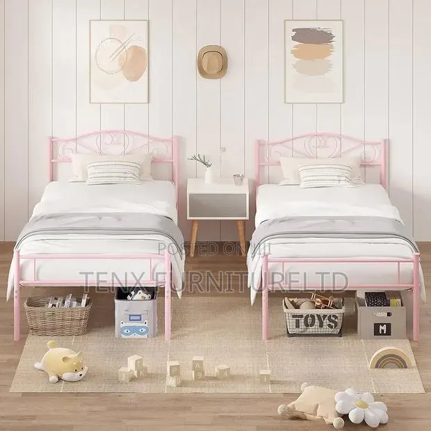 Bunk Bed Metal (2 Pieces) Pink Color · Photo 1