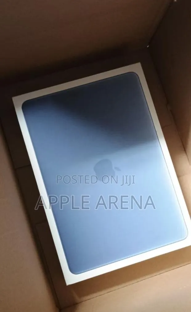 New Laptop Apple MacBook Neo 2026 8GB Apple M5 SSD 256GB · Photo 1
