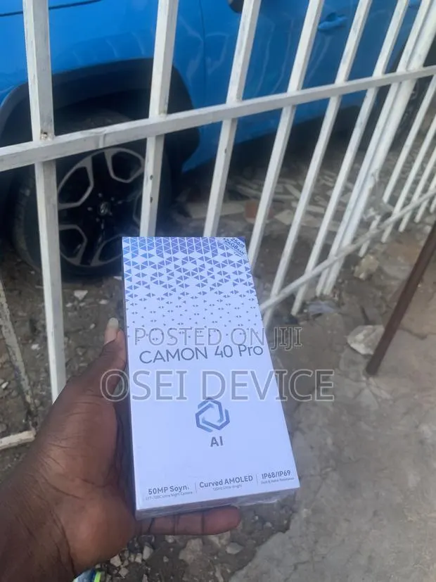 New Tecno Camon 40 Pro 5G 256 GB Black · Photo 1