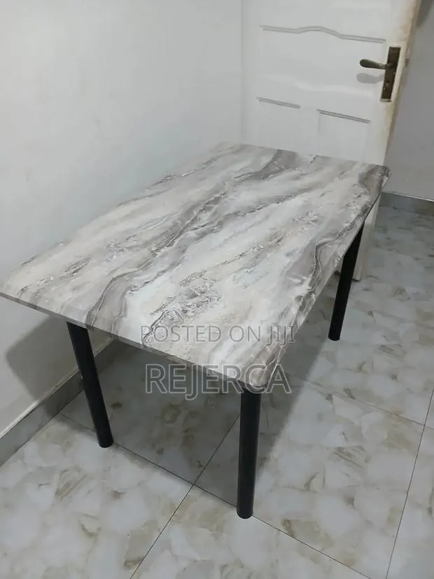 Dinning Table Only as Seen · Photo 1