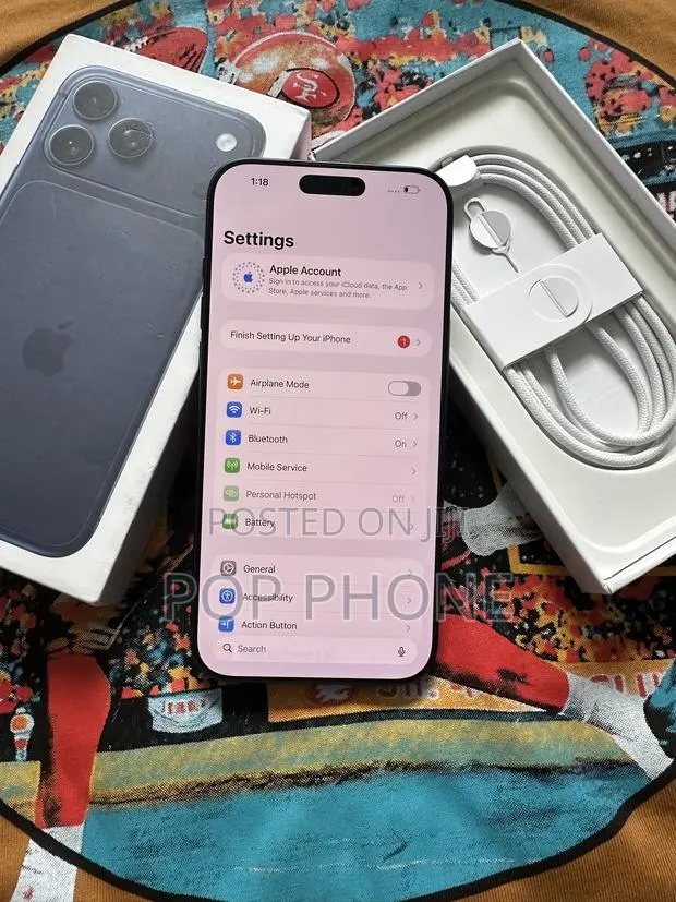 Apple iPhone 17 Pro Max 512 GB Blue · Photo 1