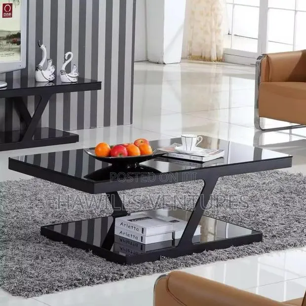 Modern Center Table · Photo 1