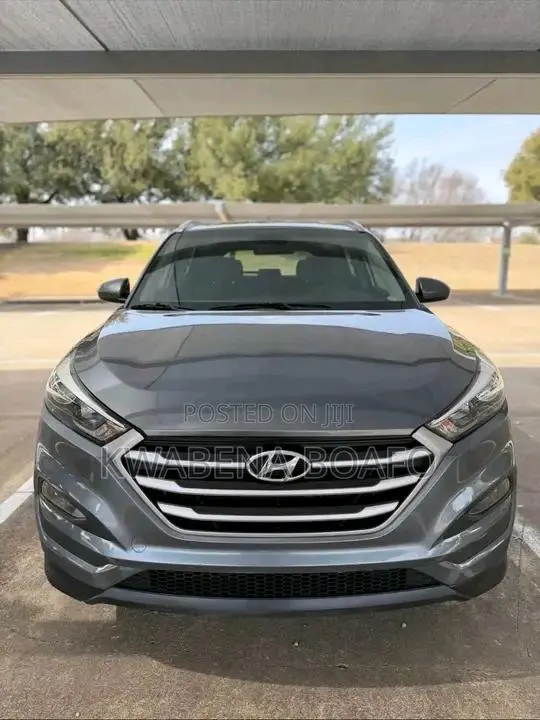 Hyundai Tucson 2017 Gray · Photo 1