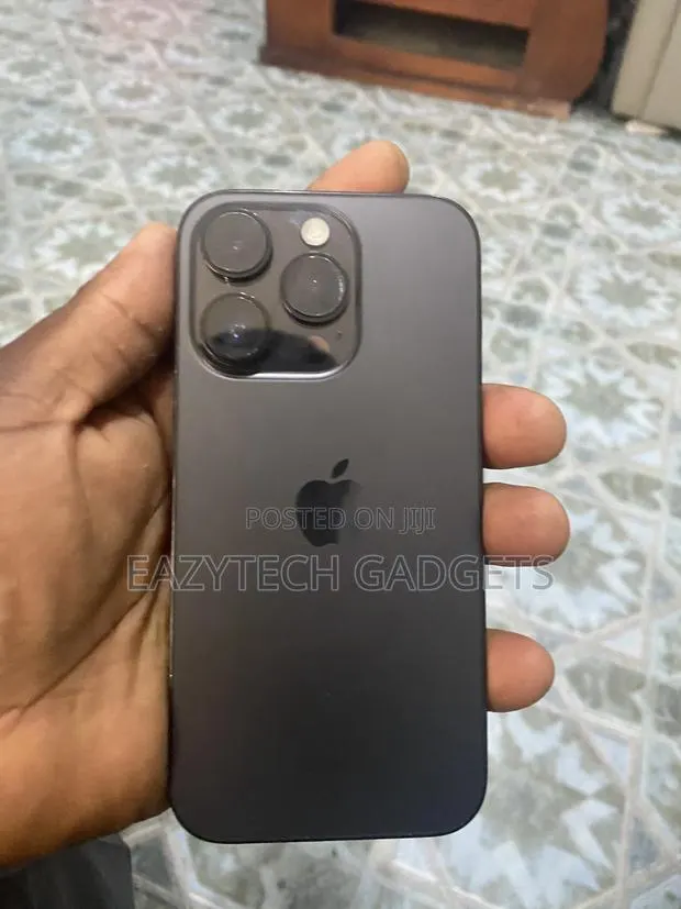 Apple iPhone 14 Pro 128 GB Black · Photo 1