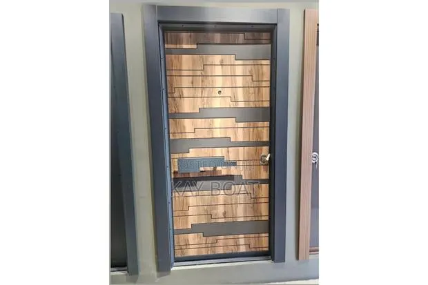 A Door in Its Fullness · Photo 1