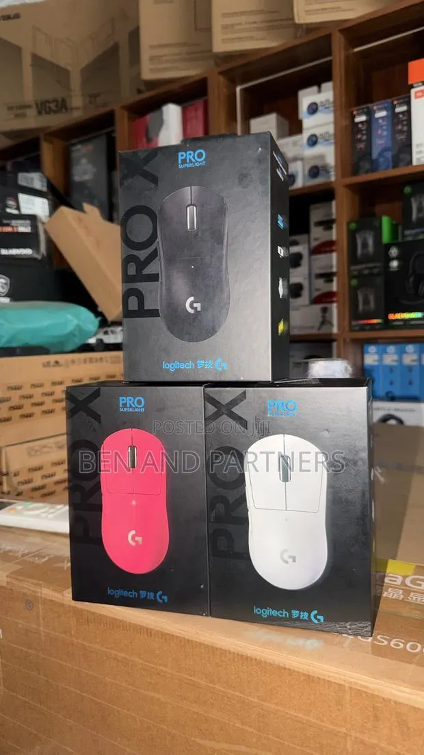 Logitech G Pro X Superlight Gaming Mouse · Photo 1