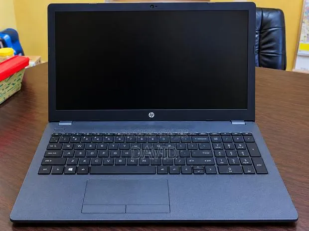 Laptop HP 250 G6 6GB Intel Celeron SSHD (Hybrid) 500GB · Photo 1