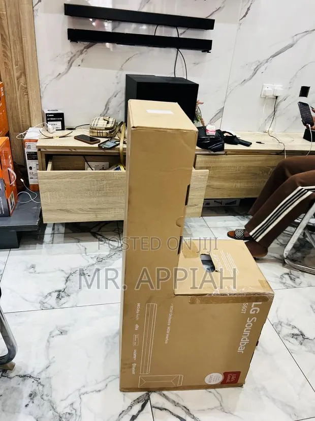 Extremely Unique Lg S60t Wireless Subwoofer Sound Bar(Black) · Photo 1