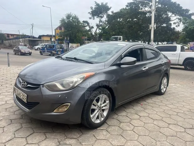 Hyundai Elantra 2013 Gray · Photo 1