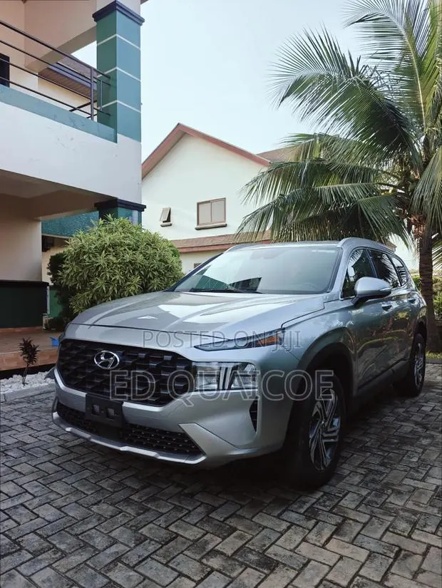 Hyundai Santa Fe SEL 2023 Silver · Photo 1