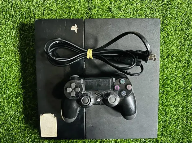 Ps4 Standard With Fc27Jailbreak With 9 Games Neat as Seen · Photo 1