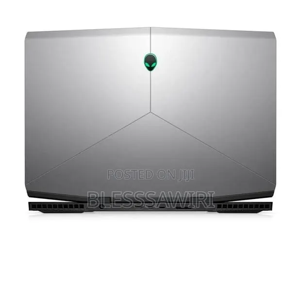 Laptop Alienware M17 R2 16GB Intel Core i7 SSD 256GB · Photo 1