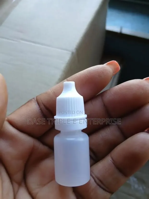Eye Drop Plastic Bottle · Photo 4