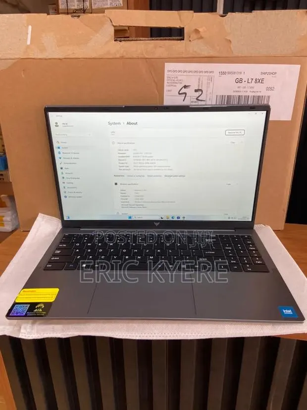 New Laptop Medion 8GB Intel SSD 256GB · Photo 1