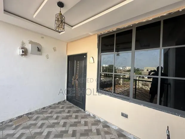 2bdrm Apartment in Lakeside for rent · Photo 1